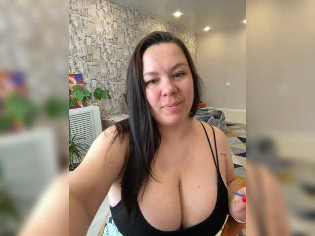 Lady-L live cam on BongaCams