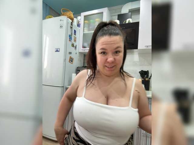 Lady-L live cam on BongaCams