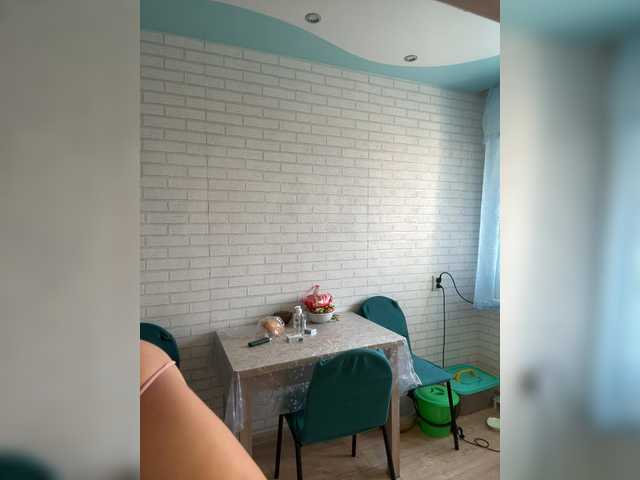 -BuSiNkA live webcam show
