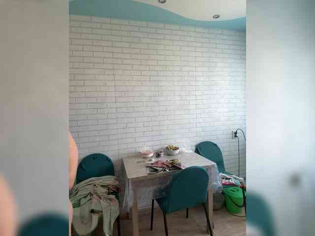-BuSiNkA