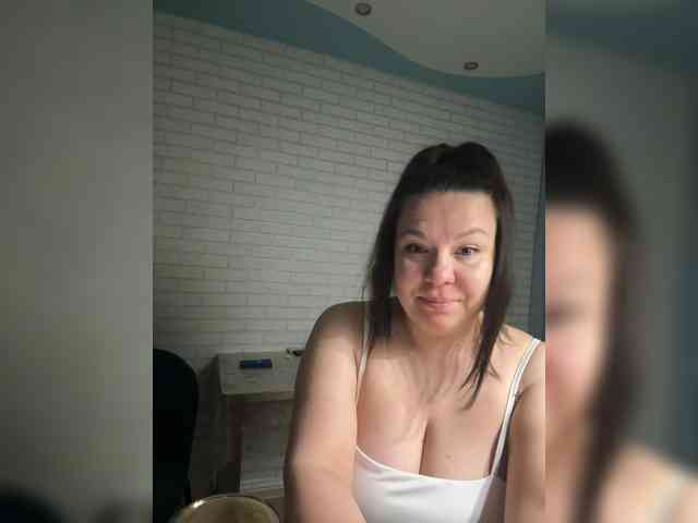 -BuSiNkA webcam