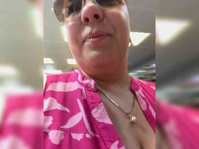 -BuSiNkA webcam