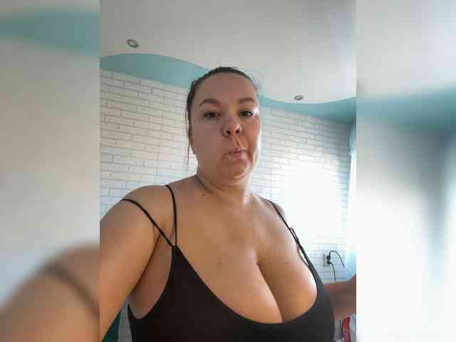 -BuSiNkA webcam
