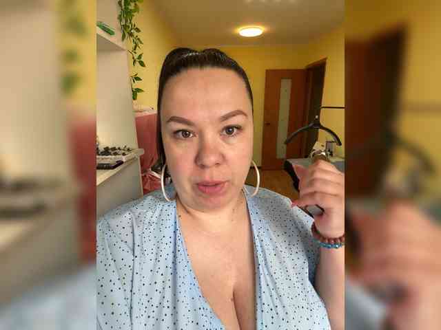 -BuSiNkA webcam