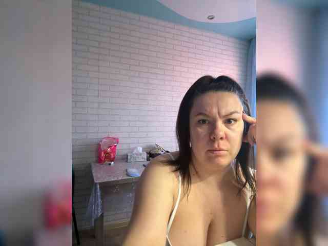 -BuSiNkA webcam