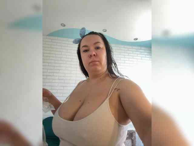 -BuSiNkA webcam