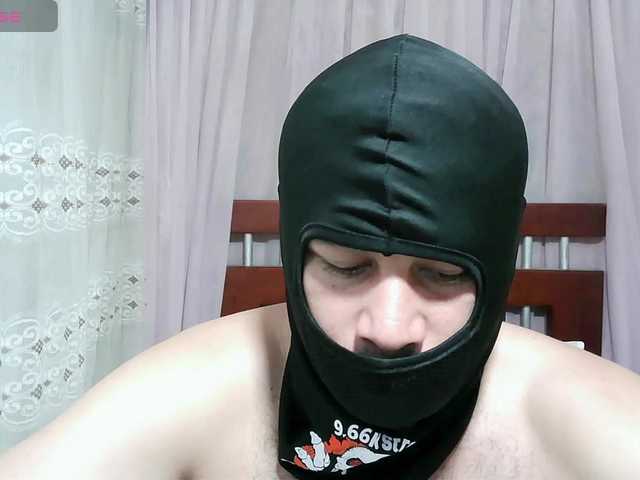 ujan78_23 — live male cam