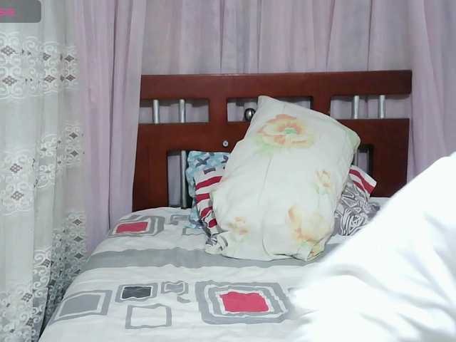ujan78_23 — live male cam