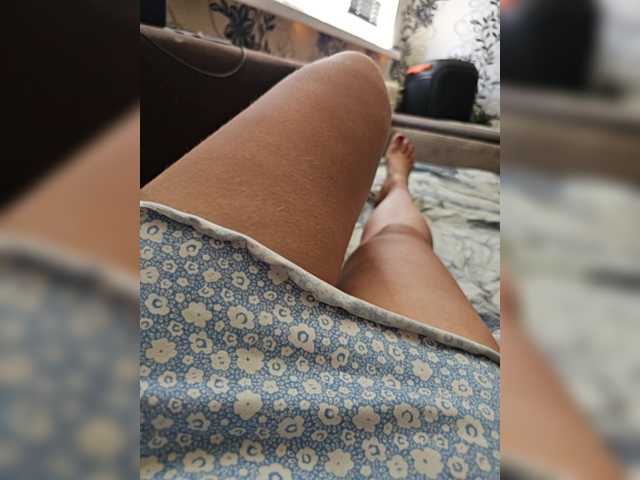 leila17 live webcam show