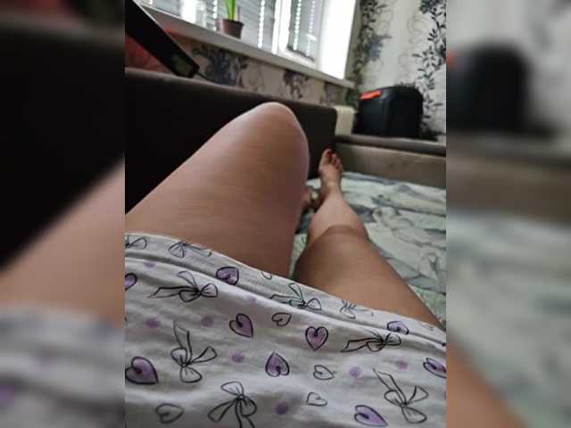 leila17 live webcam show