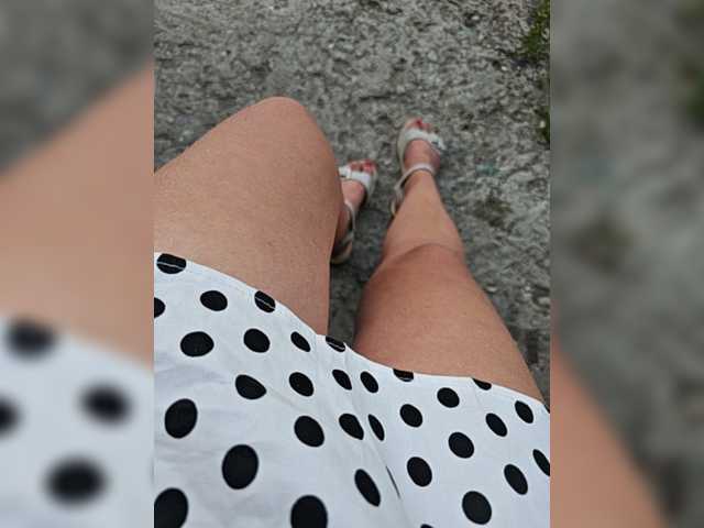 leila17 live webcam show