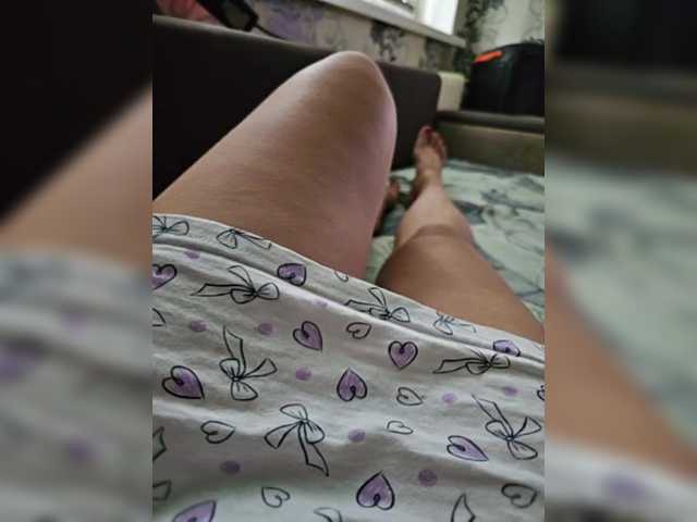 leila17 live webcam show