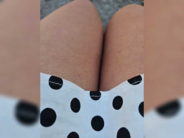 leila17 live webcam show