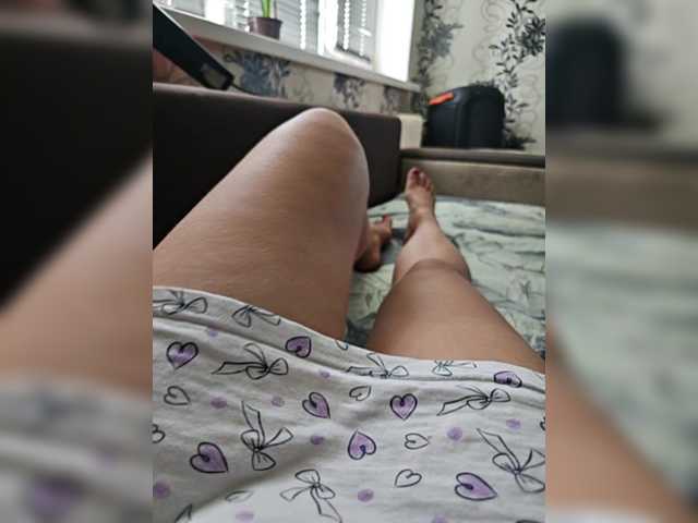 leila17 live webcam show