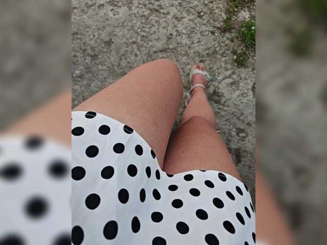 leila17 live webcam show