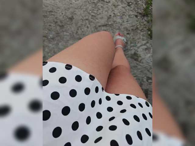 leila17 live webcam show
