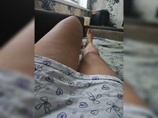 leila17 live webcam show
