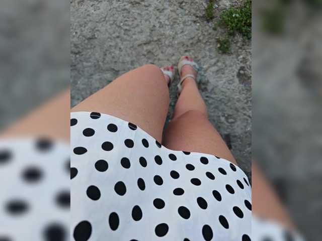 leila17 live webcam show