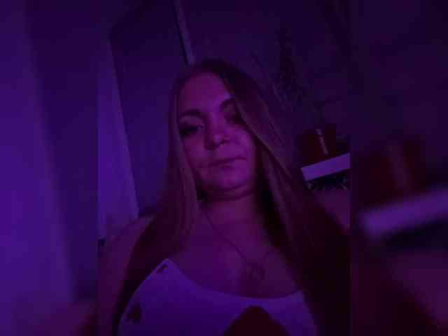 leila17 webcam