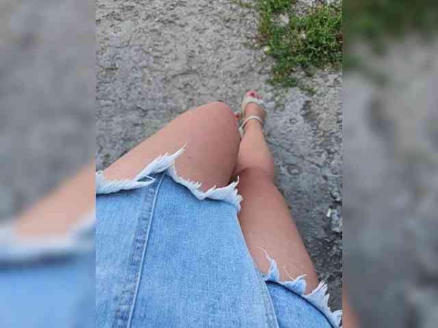 leila17 webcam