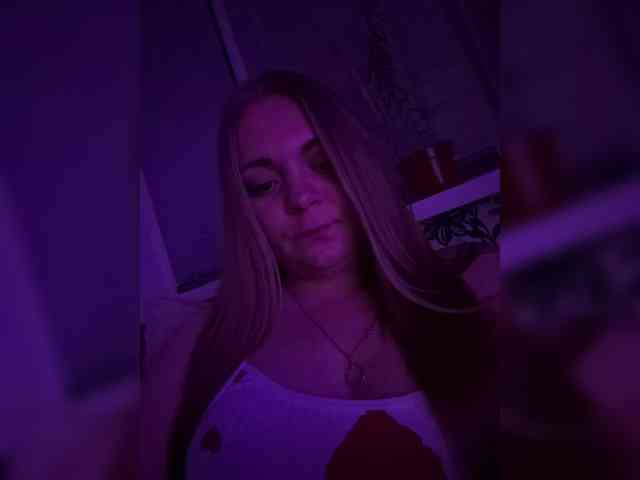 leila17 webcam