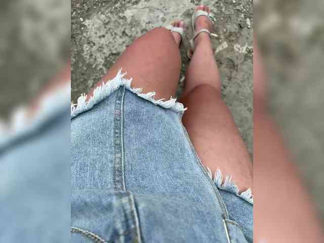 leila17 webcam