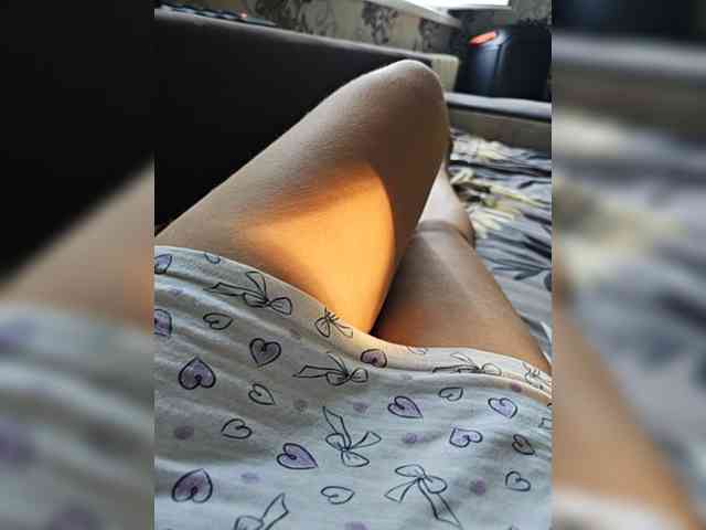leila17 webcam