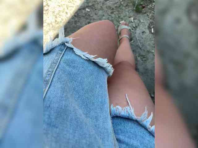 leila17 webcam