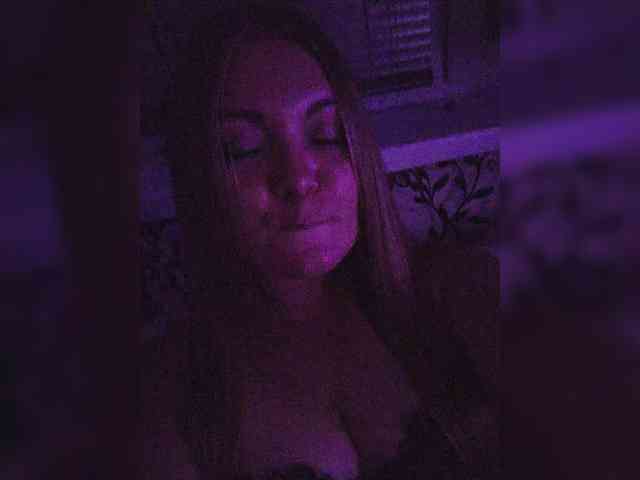 leila17 webcam