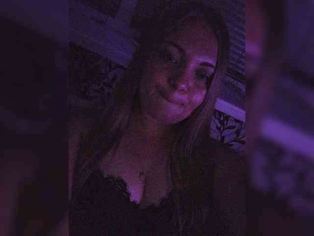 leila17 webcam