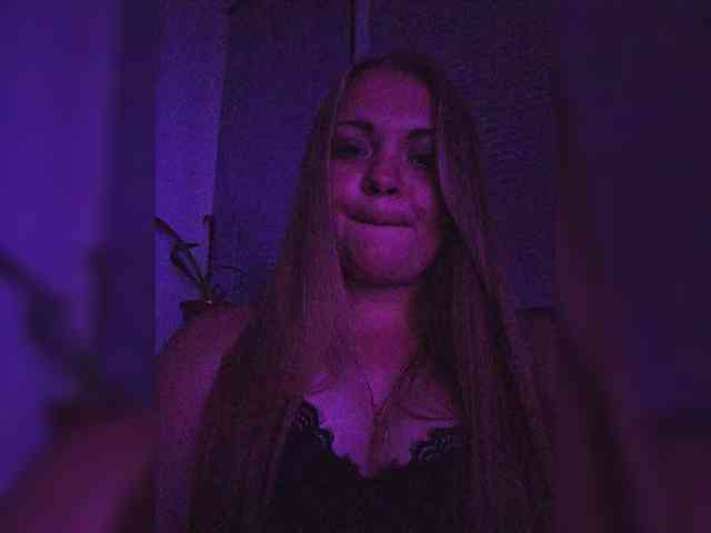 leila17 webcam
