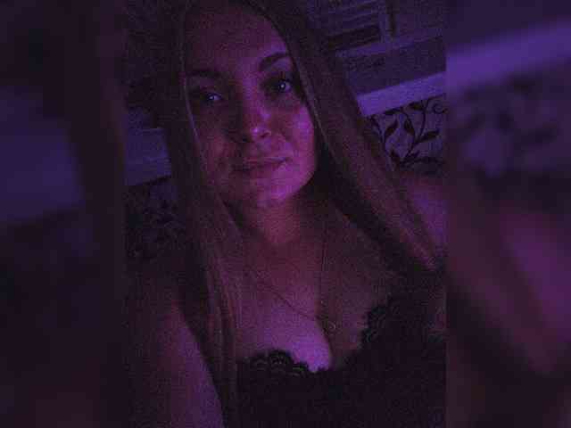 leila17 Live Webcam on BongaCams