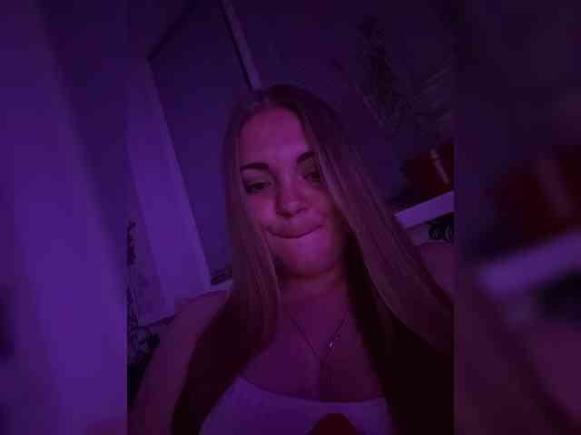 leila17 webcam