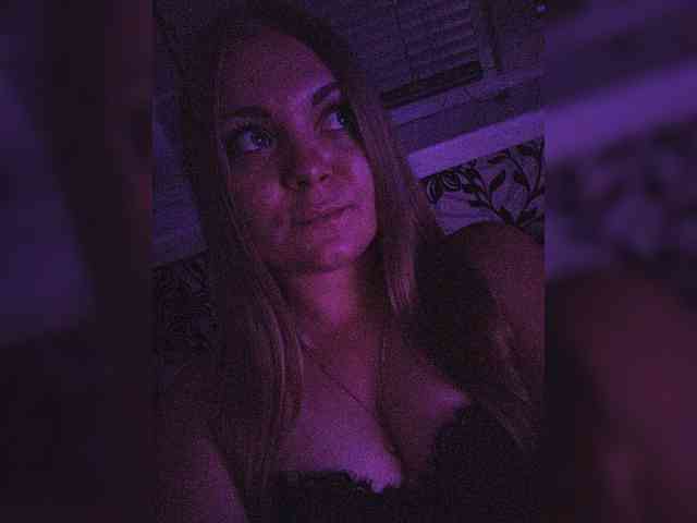 leila17 webcam