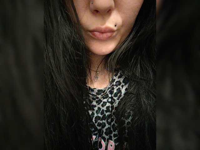 Fifine live cam on BongaCams