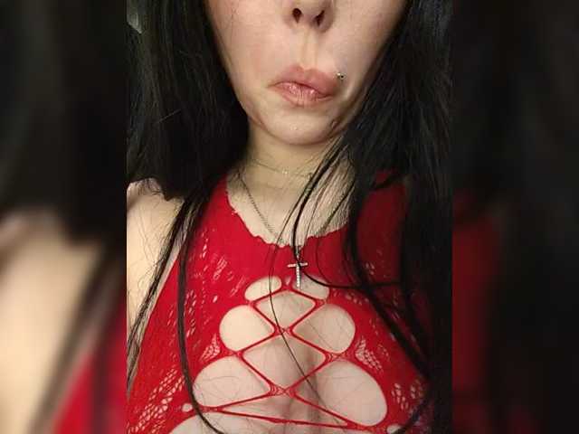 Fifine live cam on BongaCams