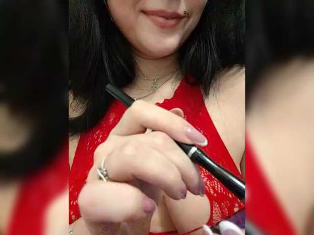 CLeoPatRa7777 live cam on BongaCams