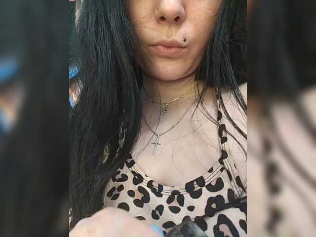Fifine live cam on BongaCams