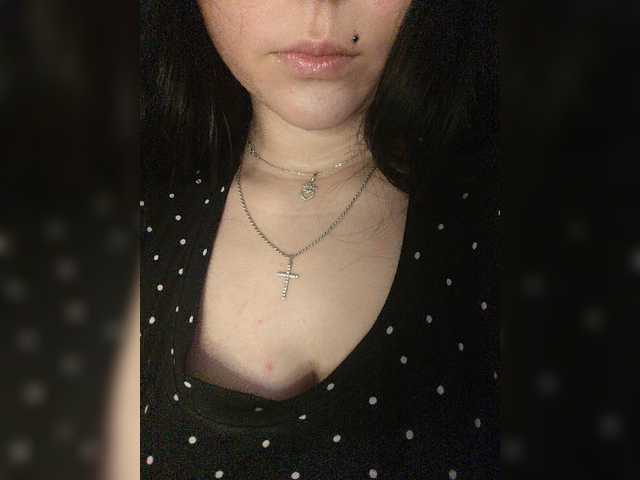 Fifine live cam on BongaCams