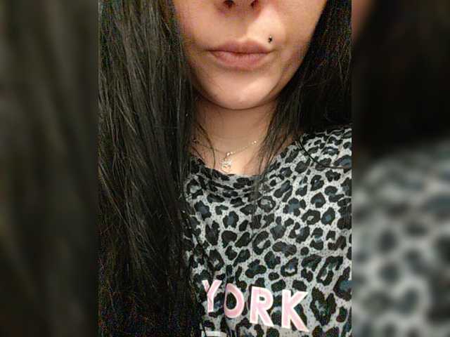 Fifine live cam on BongaCams