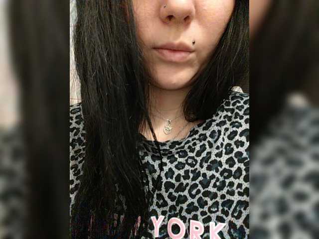 Fifine live cam on BongaCams