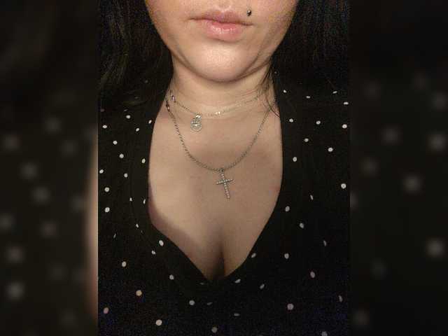 Fifine live cam on BongaCams