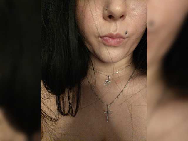 Fifine live cam on BongaCams