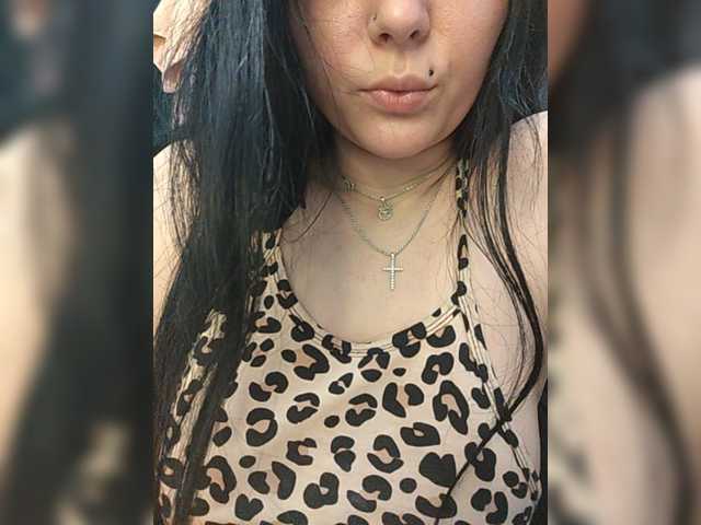 Fifine live cam on BongaCams