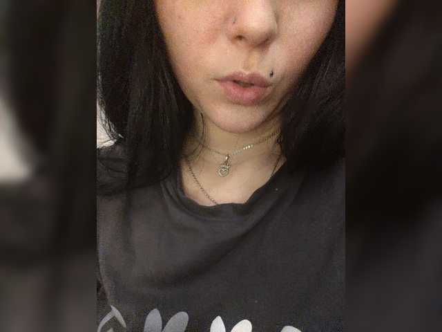 Fifine live cam on BongaCams