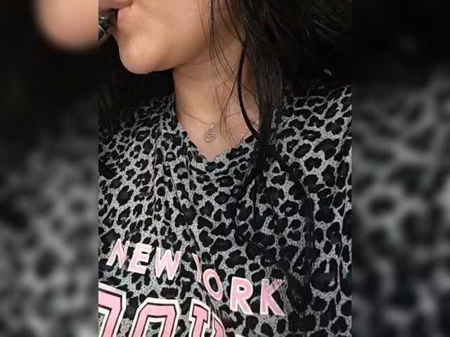 Fifine live cam on BongaCams