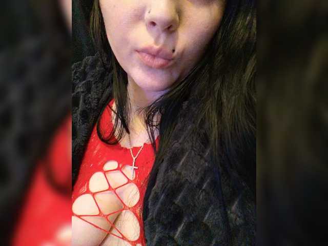 CLeoPatRa7777 live cam on BongaCams