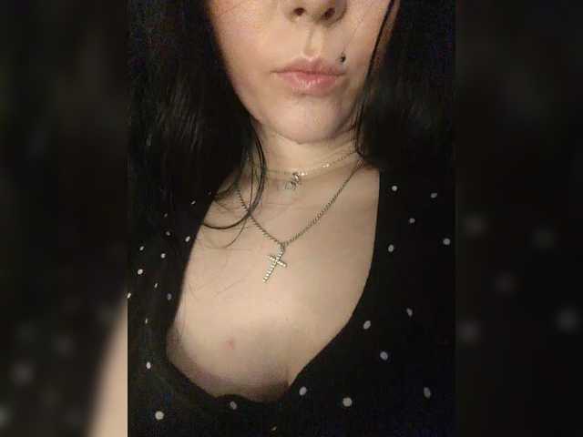 Fifine live cam on BongaCams