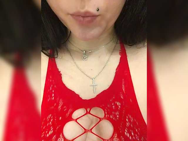Fifine live cam on BongaCams
