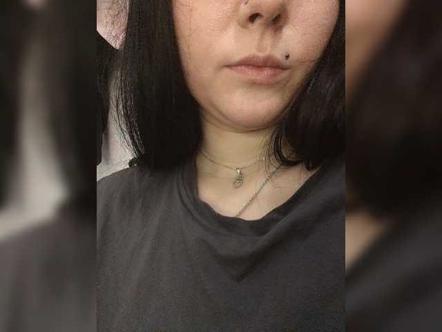 Fifine live cam on BongaCams